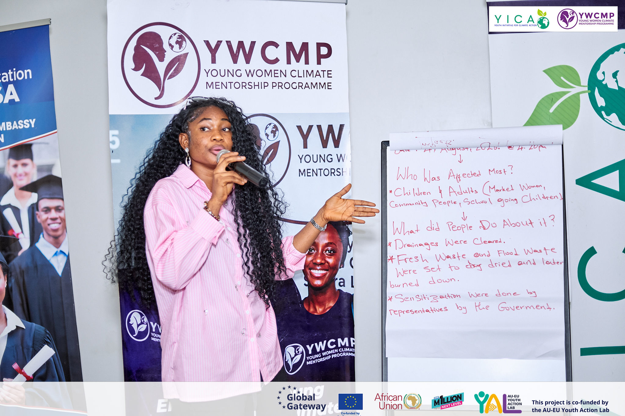 Yealie Kamara facilitating the session on gender justice and climate change